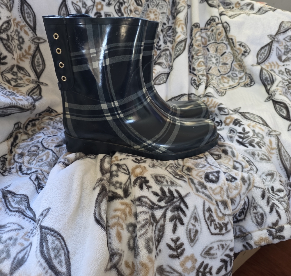 Rainboots